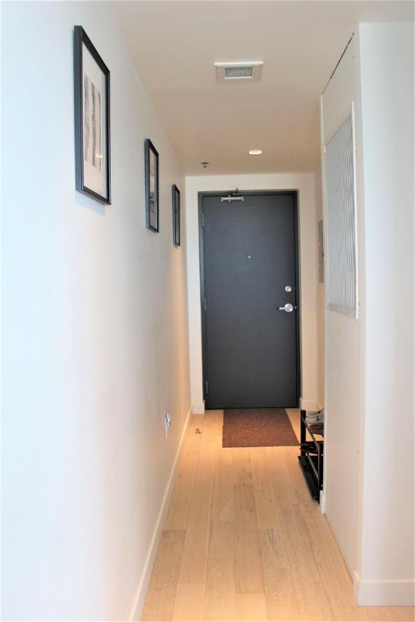 Luxury Skyline Condo In Downtown Free 24/7 Parking Winnipeg Kültér fotó