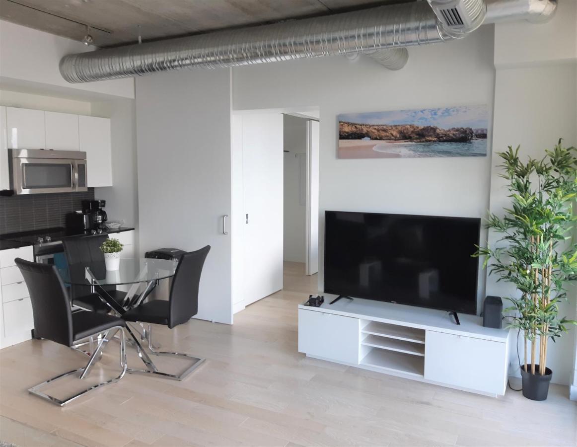 Luxury Skyline Condo In Downtown Free 24/7 Parking Winnipeg Kültér fotó