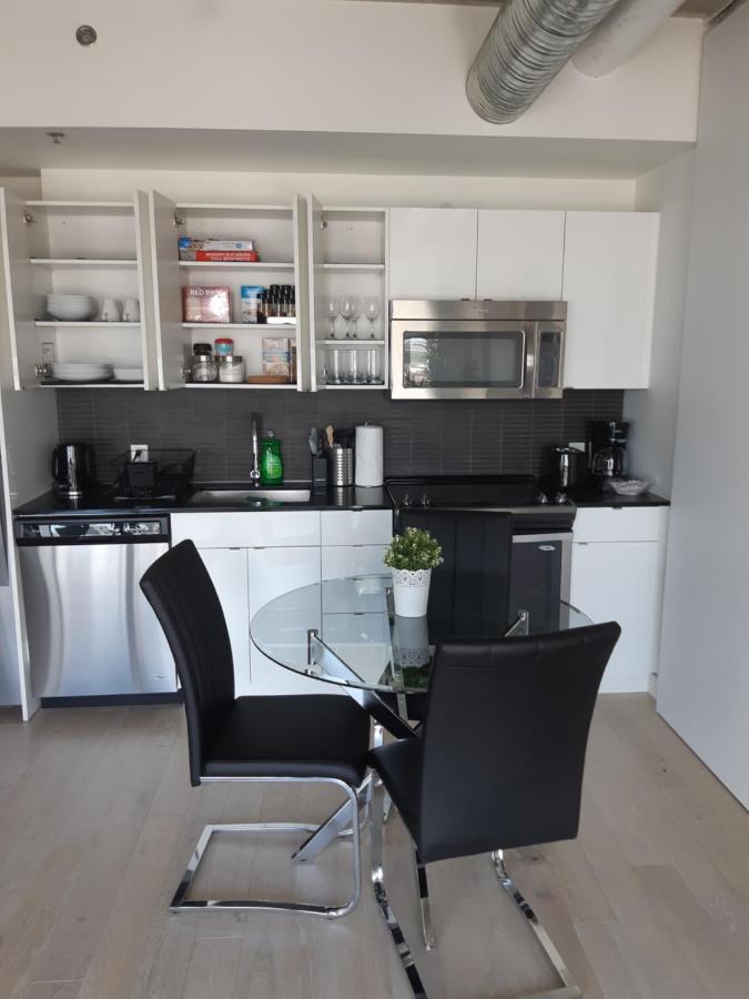 Luxury Skyline Condo In Downtown Free 24/7 Parking Winnipeg Kültér fotó