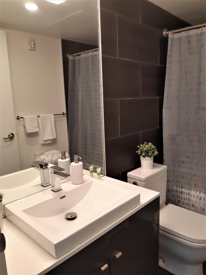 Luxury Skyline Condo In Downtown Free 24/7 Parking Winnipeg Kültér fotó