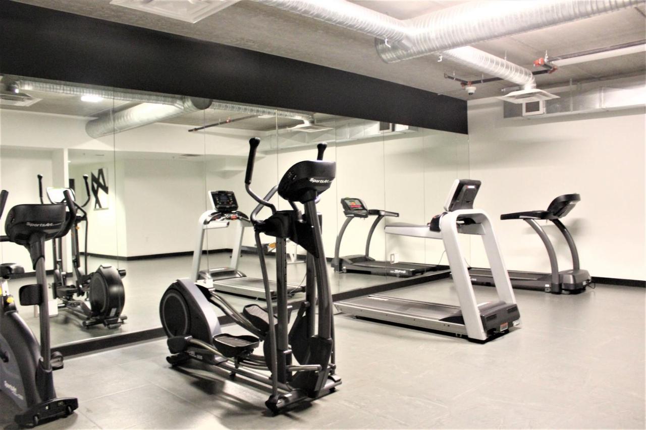 Luxury Skyline Condo In Downtown Free 24/7 Parking Winnipeg Kültér fotó
