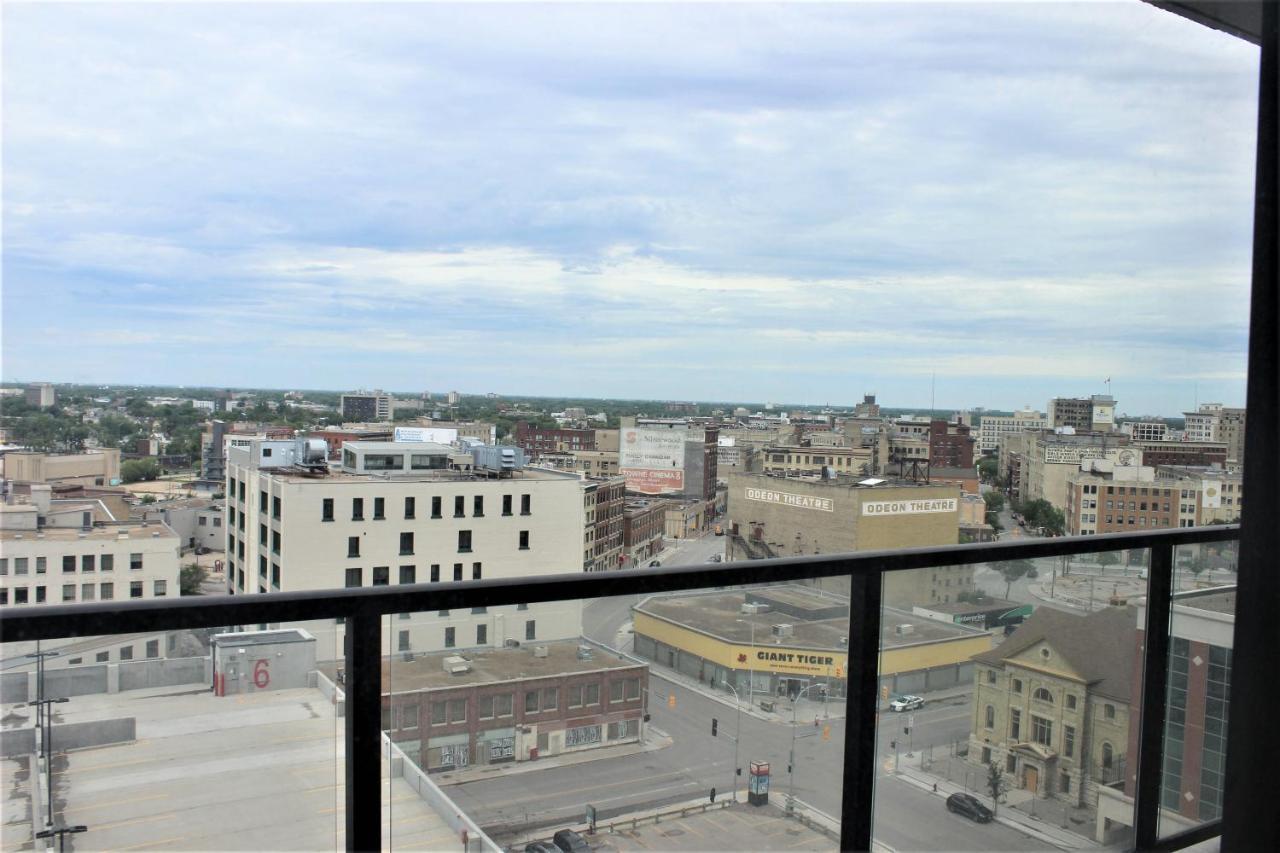 Luxury Skyline Condo In Downtown Free 24/7 Parking Winnipeg Kültér fotó